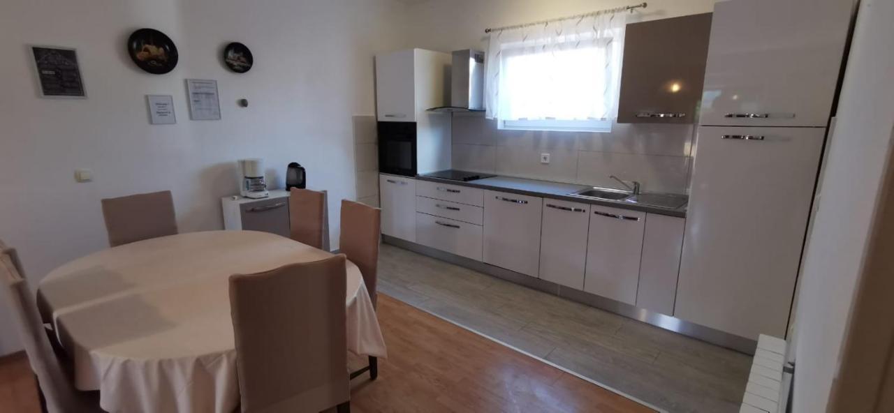 Apartments Tolic Biograd Na Moru Exterior photo