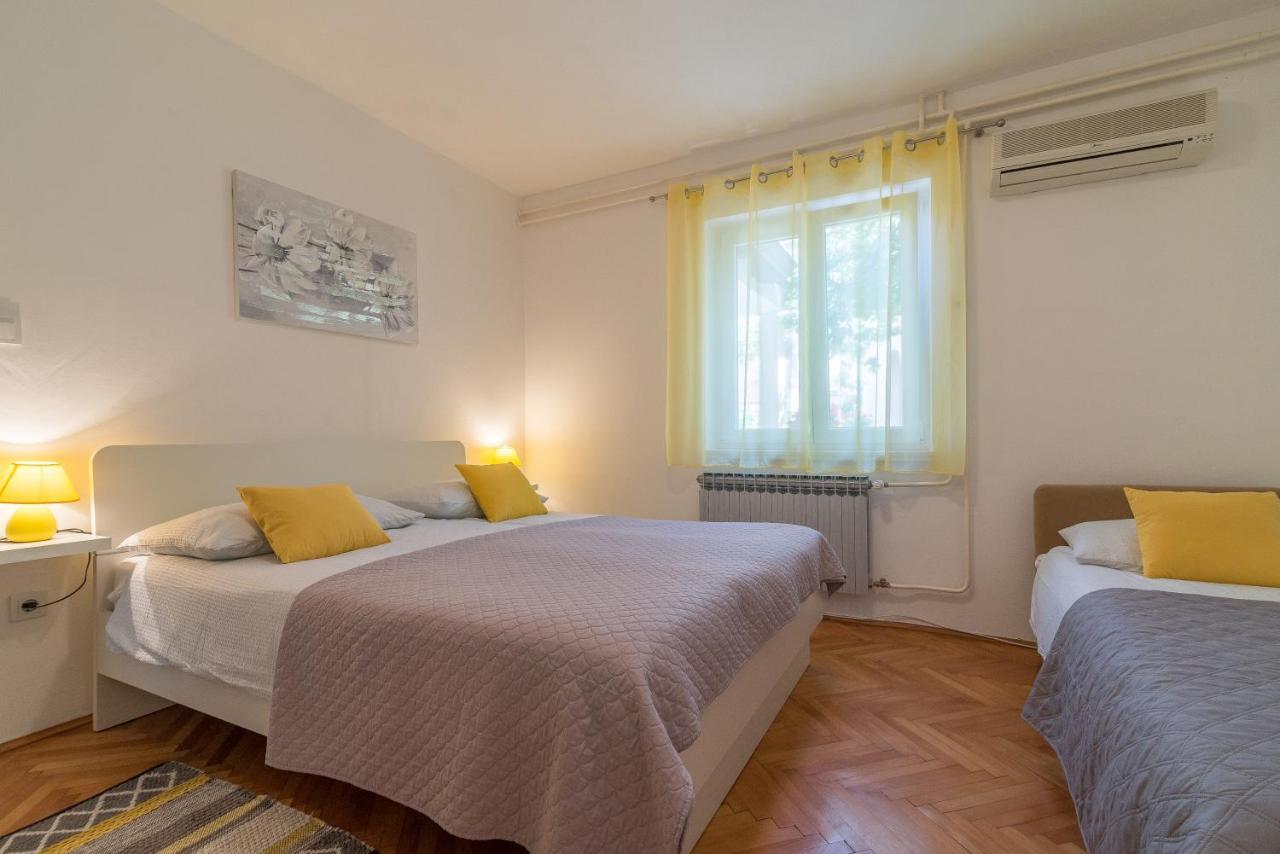 Apartments Tolic Biograd Na Moru Exterior photo