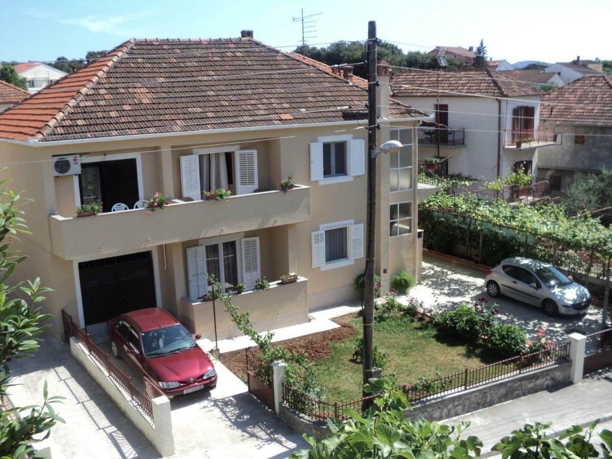 Apartments Tolic Biograd Na Moru Exterior photo